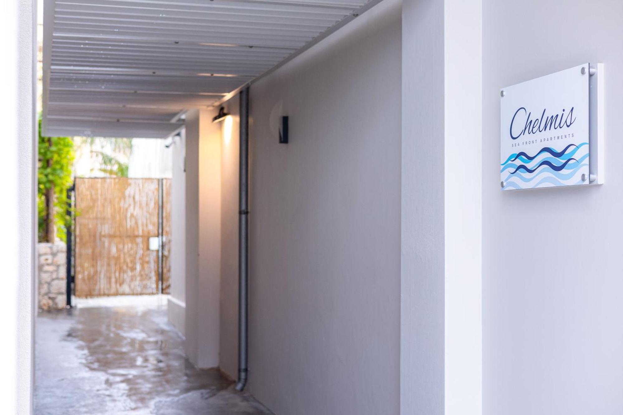 Chelmis Sea Front Apartments - Atlantis Argostoli  Exteriér fotografie